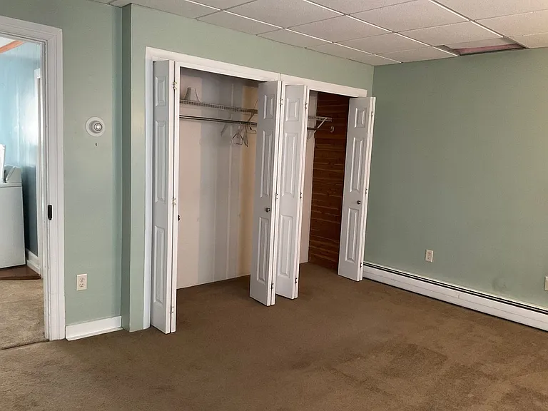 112 W Main St — Photo 28