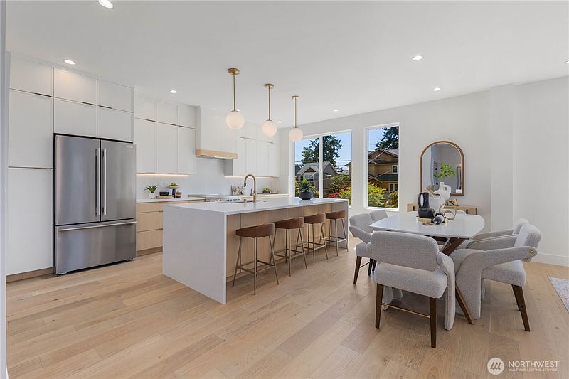 3rd image of 726 N 89th Street