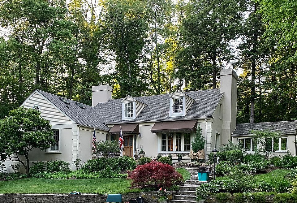 1st image of 905 Oakwood Ave