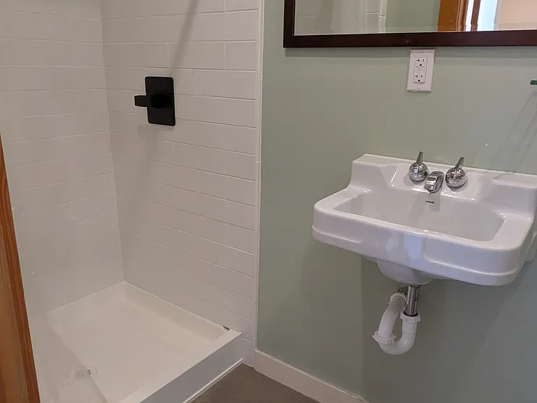 1338A Kains Ave #1338A — Photo 4