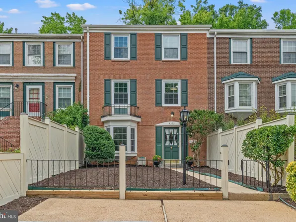 4325 Cedarlake Ct, Alexandria, VA 22309