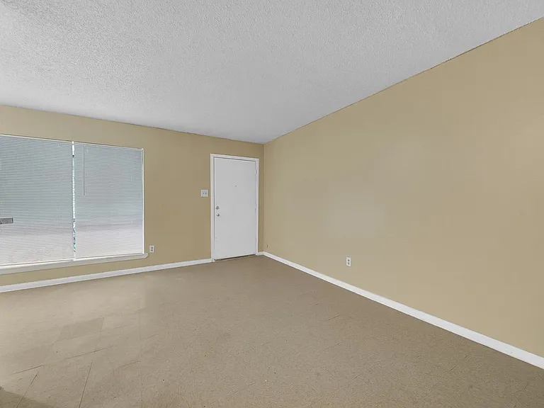 7211 Atwell Dr — Photo 29