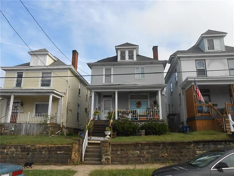 51 Lemon St photo 1