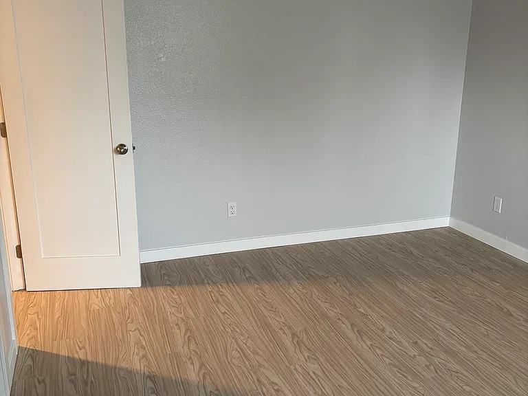 764 S 40th St #5 — Photo 8