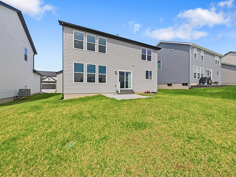 106 Sommerset Ct — Photo 41