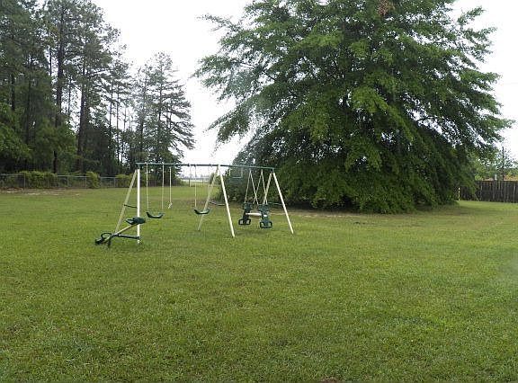 4th image of 1501 Brookstone Dr