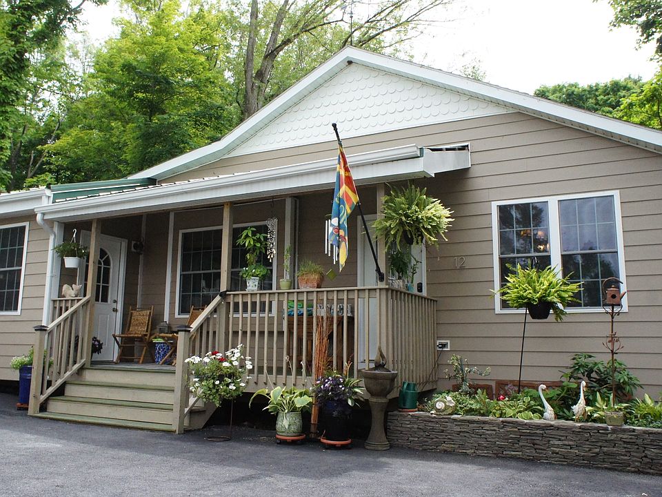 1st image of 12 Sterling Place