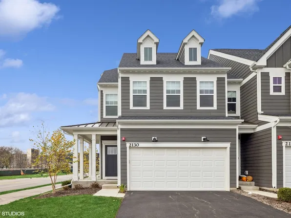 2130 Weatherbee Ln, Naperville, IL 60563