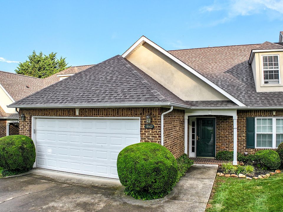 1st image of 1842 Cottage Dr #17
