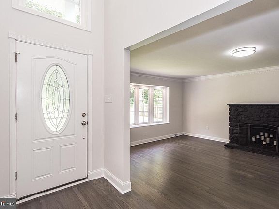 4th image of 54 Moredon Rd