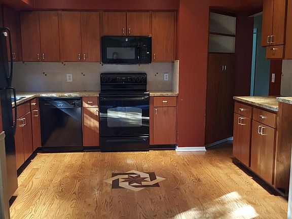 Large Kitchen with hardwood floors