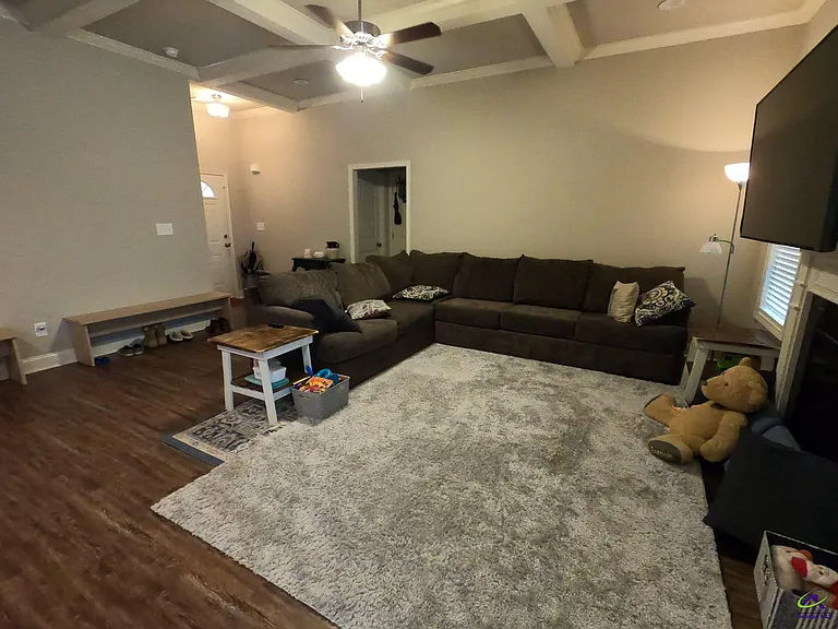 312 Gibson Cir — Photo 7