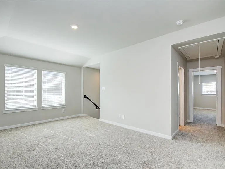 2918 Stamford Hill Ln — Photo 12