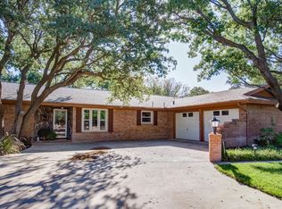 2027 Rice Dr, Levelland, TX 79336