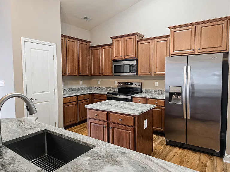 146 Alderwood Dr — Photo 10