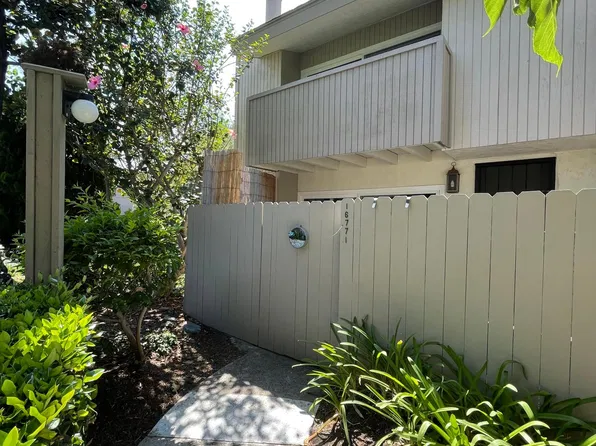 16771 Barefoot Cir, Huntington Beach, CA 92649
