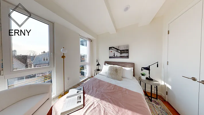 Rented by ERNY LLC | media 13