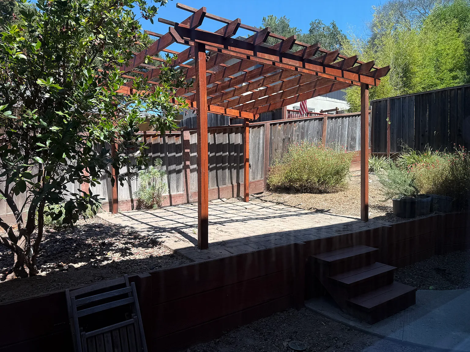 109 Crystal Oaks Dr — Photo 4