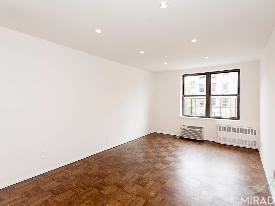 1st image of 255 W 14th St APT 3B