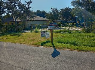 833 N Whitney St, Aransas Pass, TX 78336
