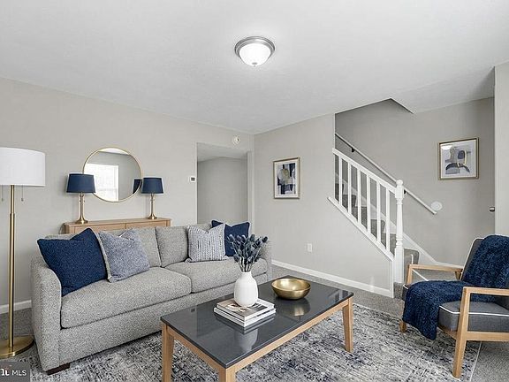 4th image of 656 Charraway Rd