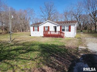 65 Front St, Tamms, IL 62988