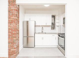 381 Berry St #3D, Brooklyn, NY 11249