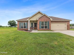 1030 Bridgetowne Ln, Breaux Bridge, LA 70517