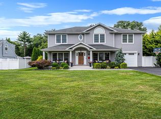 121 Bayway Avenue, Bay Shore, NY 11706