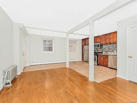3rd image of 5812 Mosholu Ave APT 1