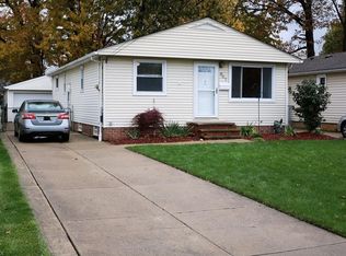 947 Center Rd, Eastlake, OH 44095