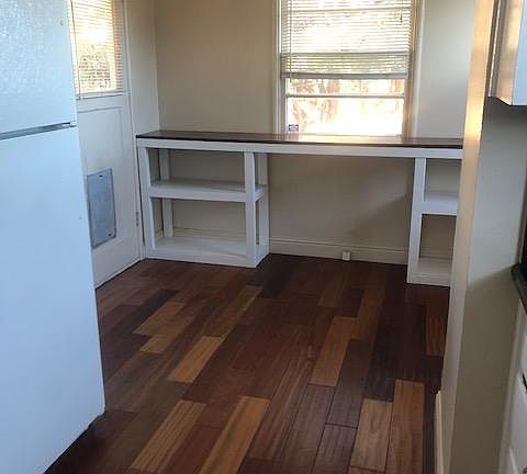 4th image of 578 Leigh Ave