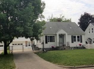 1406 Helen St, Bay City, MI 48708