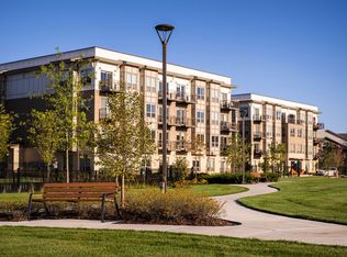 2450 Plum Grove Rd #226, Schaumburg, IL 60173