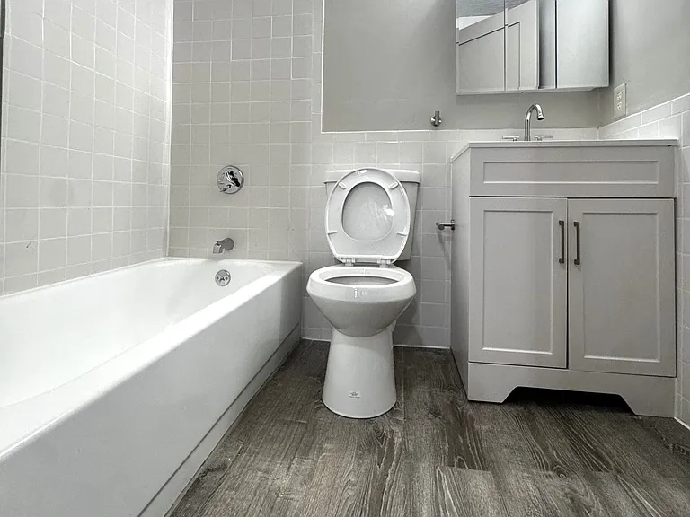 26 Newhall St #3F — Photo 4
