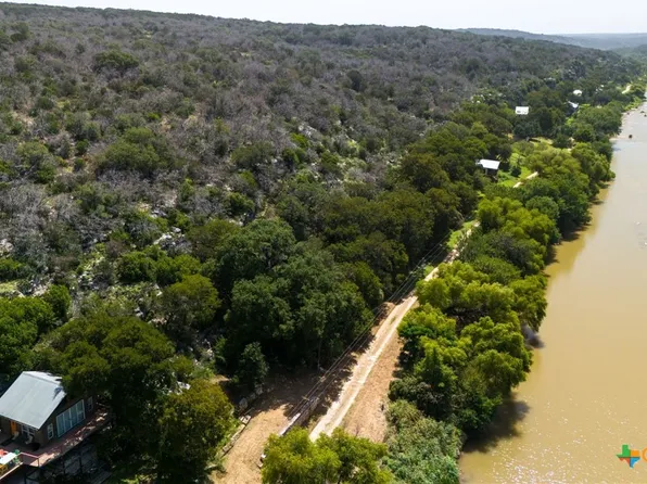2250 N River Rd, Lampasas, TX 76550