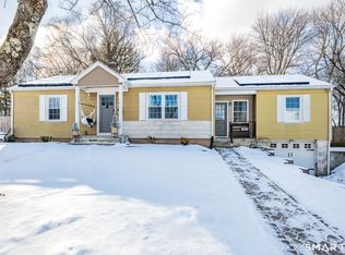 35 Sunrise Dr, Vernon, CT 06066