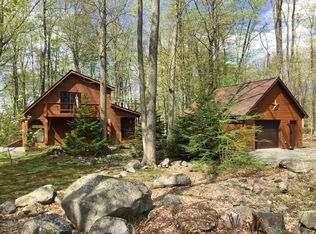 114 Ridge Rd, Lake Ariel, PA 18436