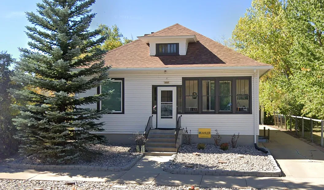 3 bed, 1300 sqft, $2,175 — Photo 2