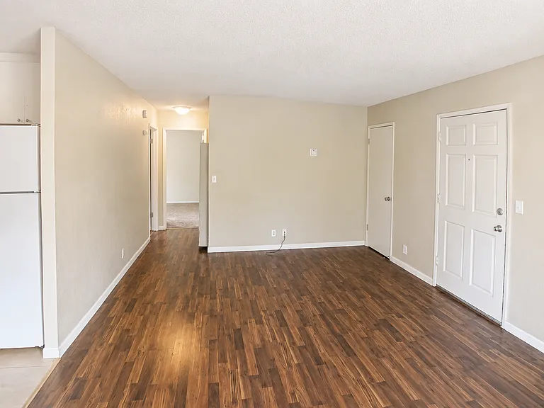 346 Hickory St #4 — Photo 7