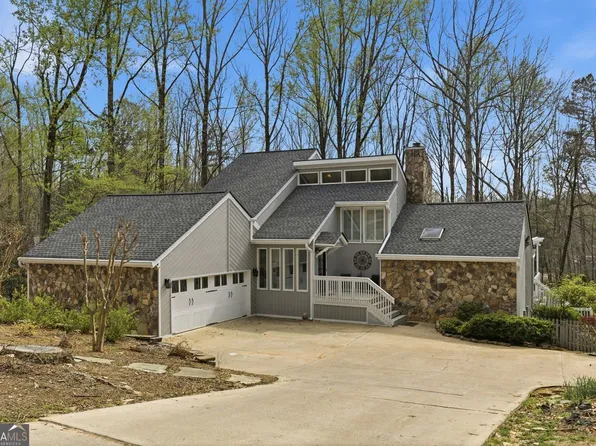 6421 Arbor Wood Dr, Flowery Branch, GA 30542