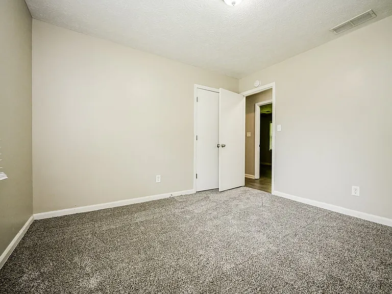 417 Willow Ct SE — Photo 11