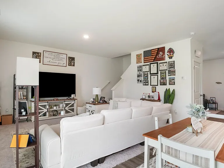 530 Cessna Dr — Photo 13