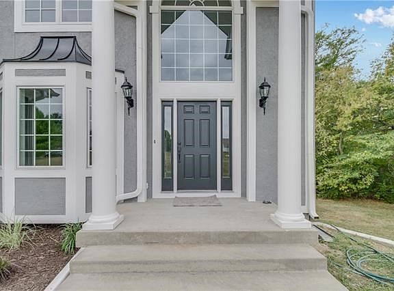 2nd image of 30405 Crystal Aire Dr