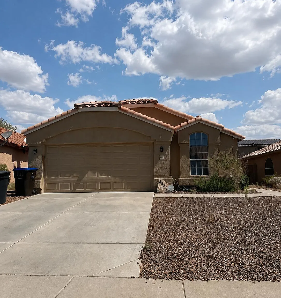 3 bed, 2.0 bath, 1412 sqft, $2,400 — Photo 1