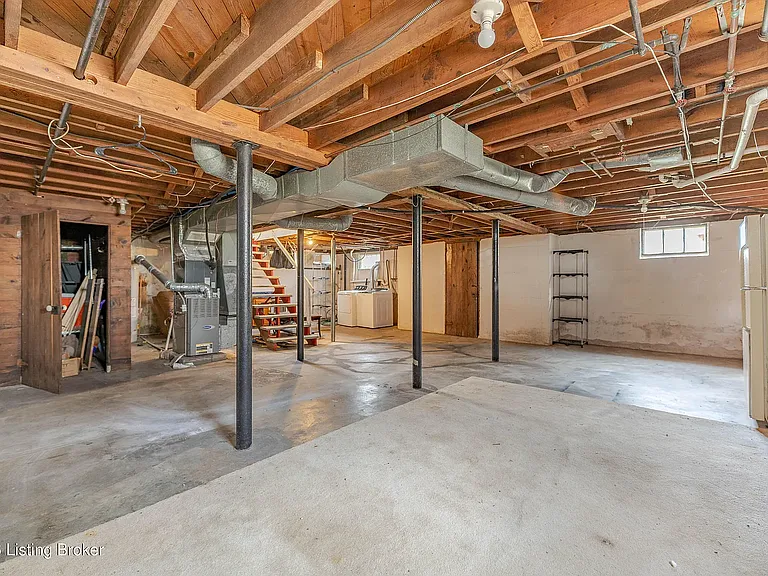 122 Bonner Ave — Photo 20