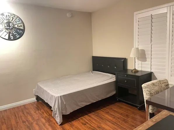 38 Chardonnay, Irvine, CA 92614