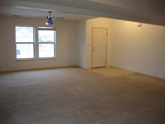 3rd image of 625 Matthew St