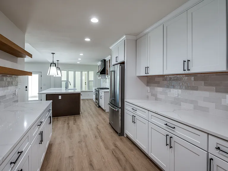 3772 Weeburn Dr — Photo 13