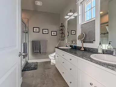 1130 Stanford Ave — Photo 13